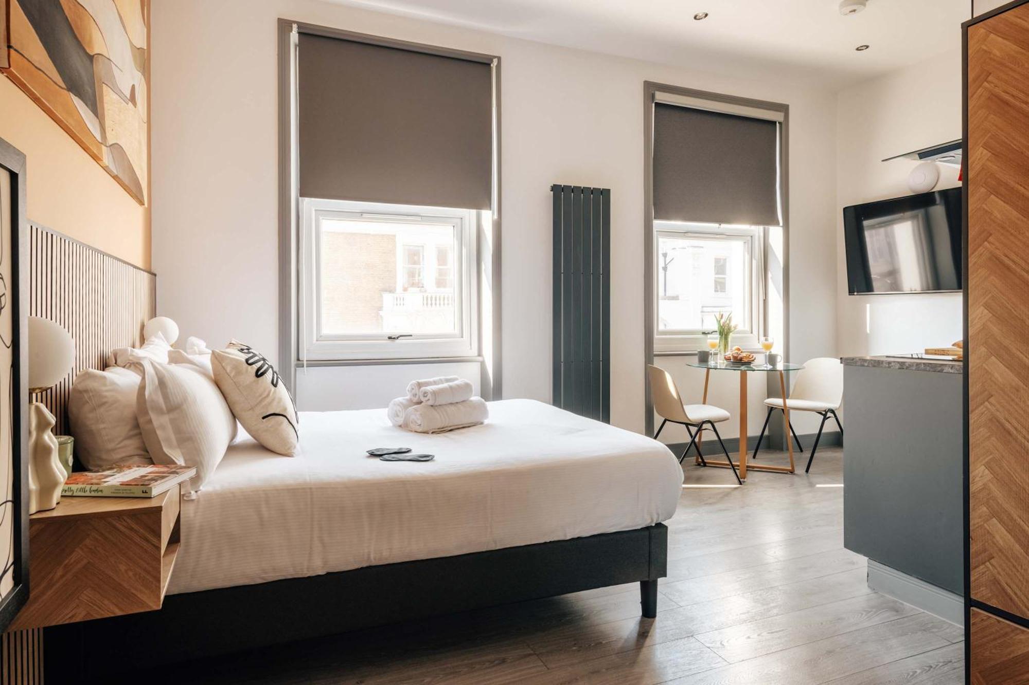 4 - Cosy In The Heart Of Earls Court *